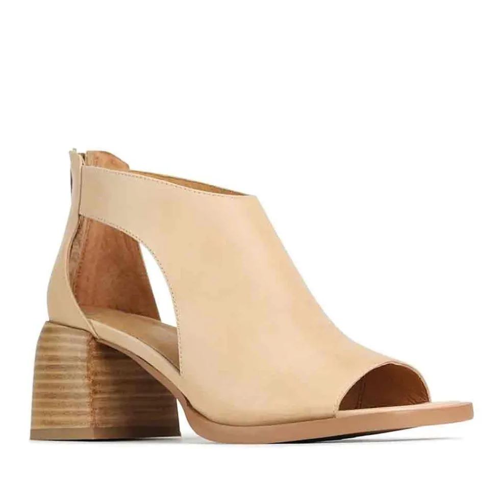 Eos Isolde Sandal - Cream