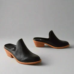 Fortress Michelle - Black