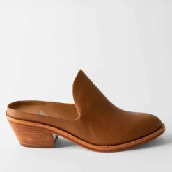Fortress Michelle Mule - Caramel