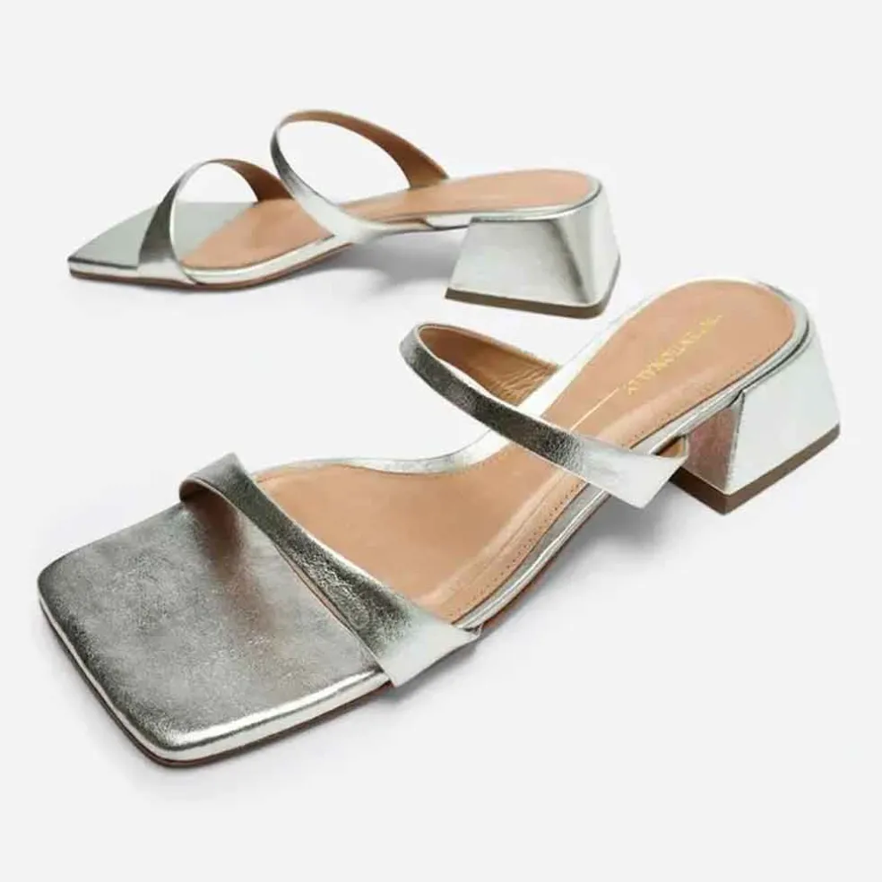 Intentionally _________ Near Heel - Mercury