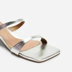 Intentionally _________ Near Heel - Mercury