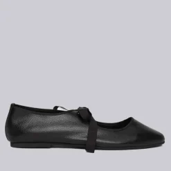 Intentionally _________ Valley Flat - Black