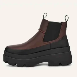 UGG Brisbane Chelsea Boot - Burnt Cedar