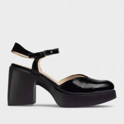 Wonders Platform Quarter Strap Pump